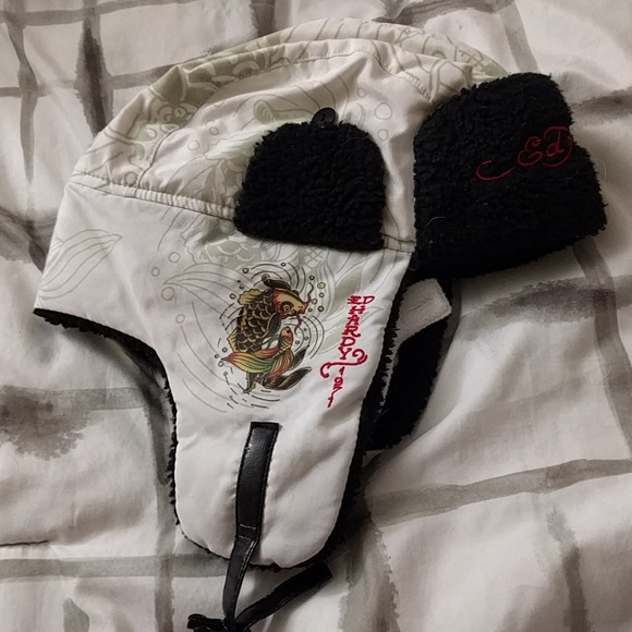 ***SOLD on mercari***Winter hat - Picture 1 of 4